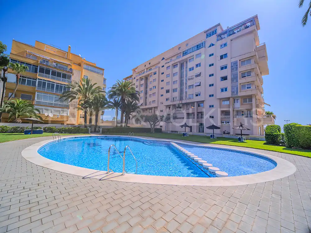 Piscina de Piso en venta en Alicante / Alacant con Aire acondicionado, Calefacción y Terraza