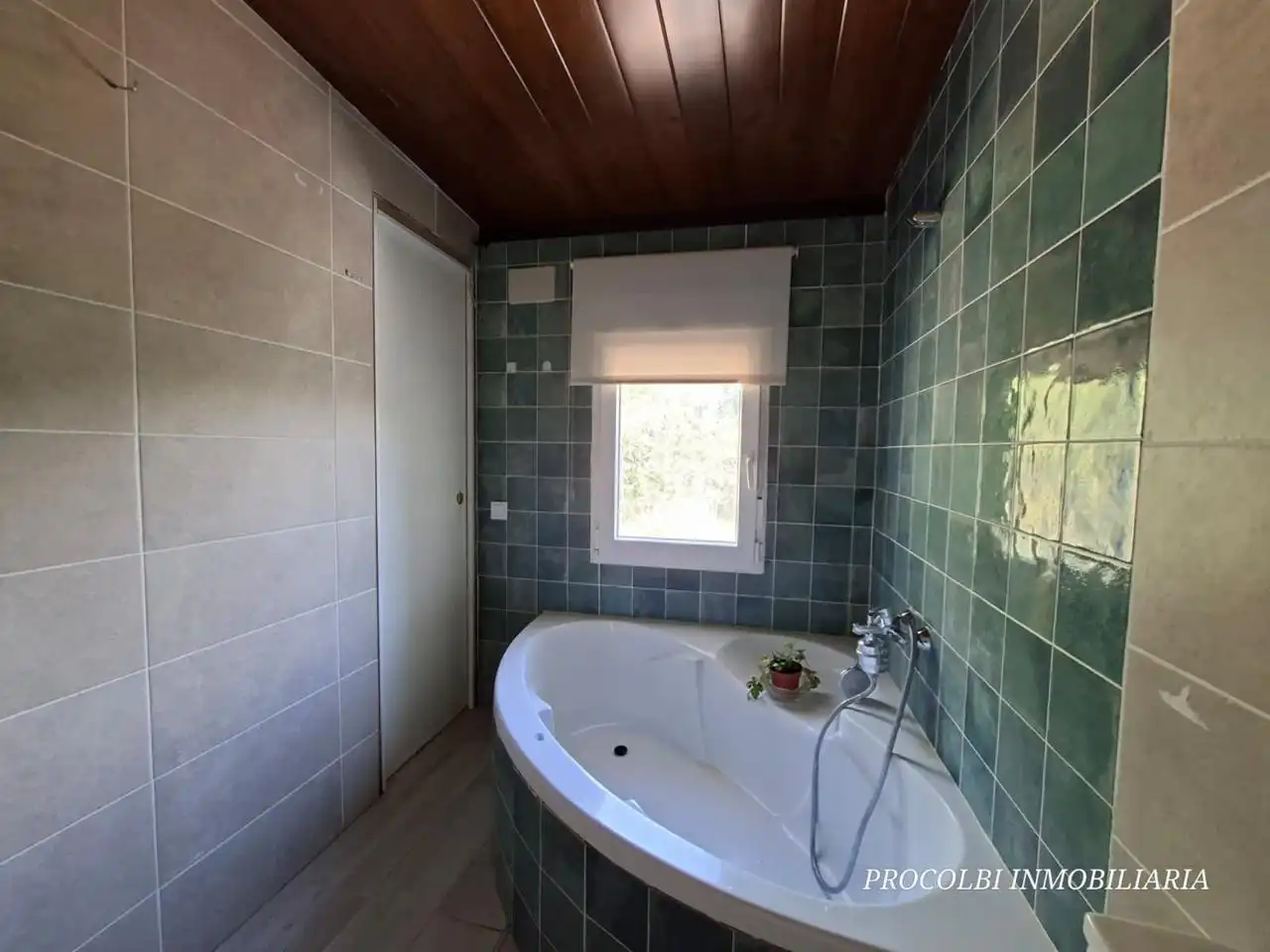 Bany de Casa o xalet en venda en Uceda amb Aire condicionat, Jardí privat i Terrassa