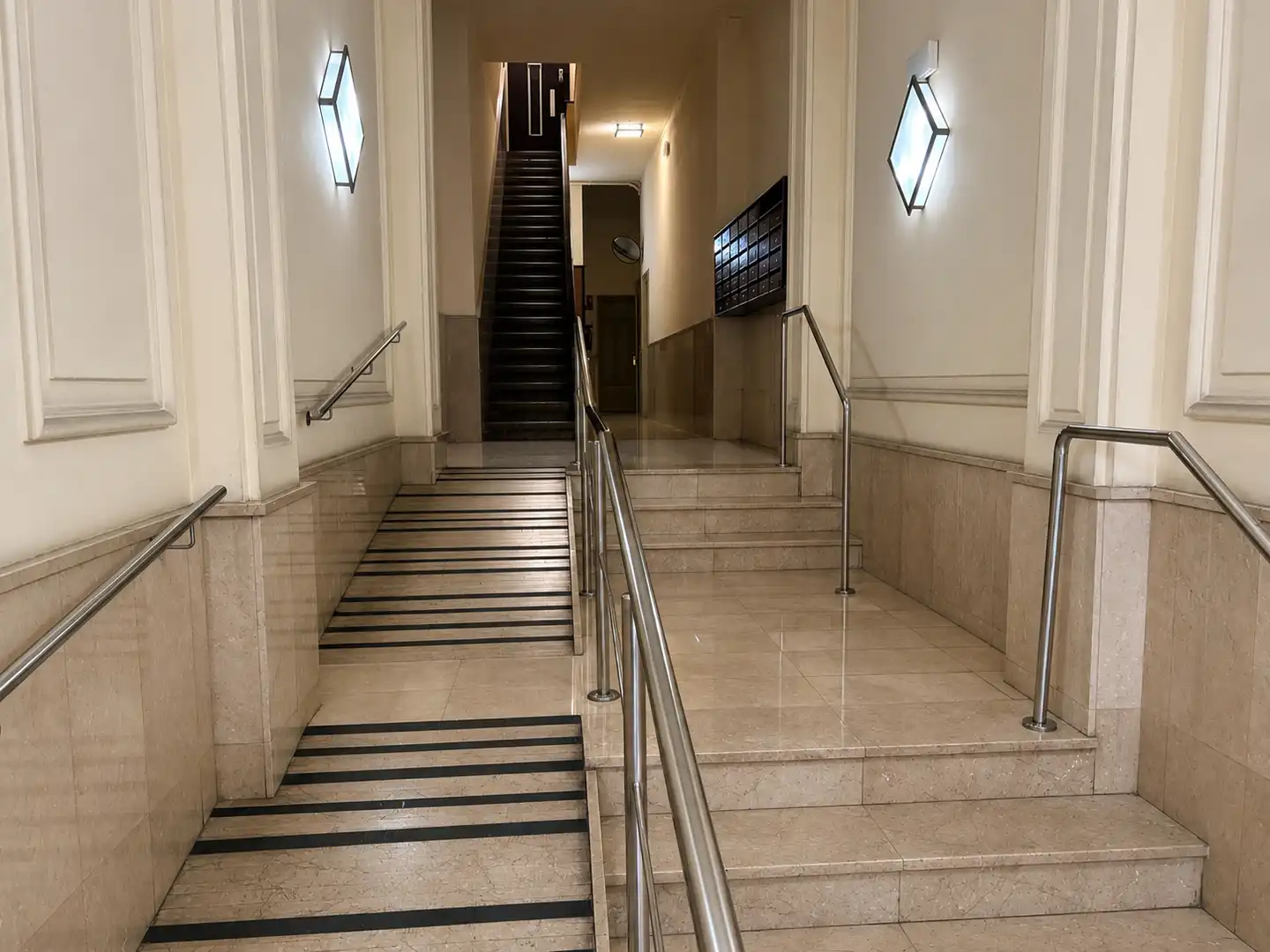 Piso en venta en Barcelona con Aire acondicionado, Calefacción y Parquet