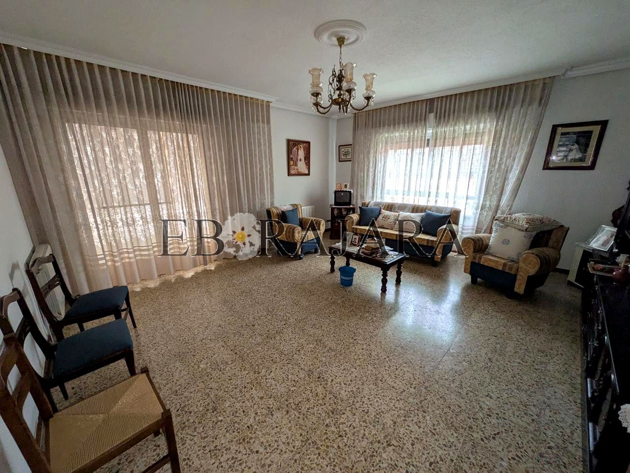 Sala d'estar de Casa o xalet en venda en Talavera de la Reina amb Aire condicionat, Calefacció i Jardí privat