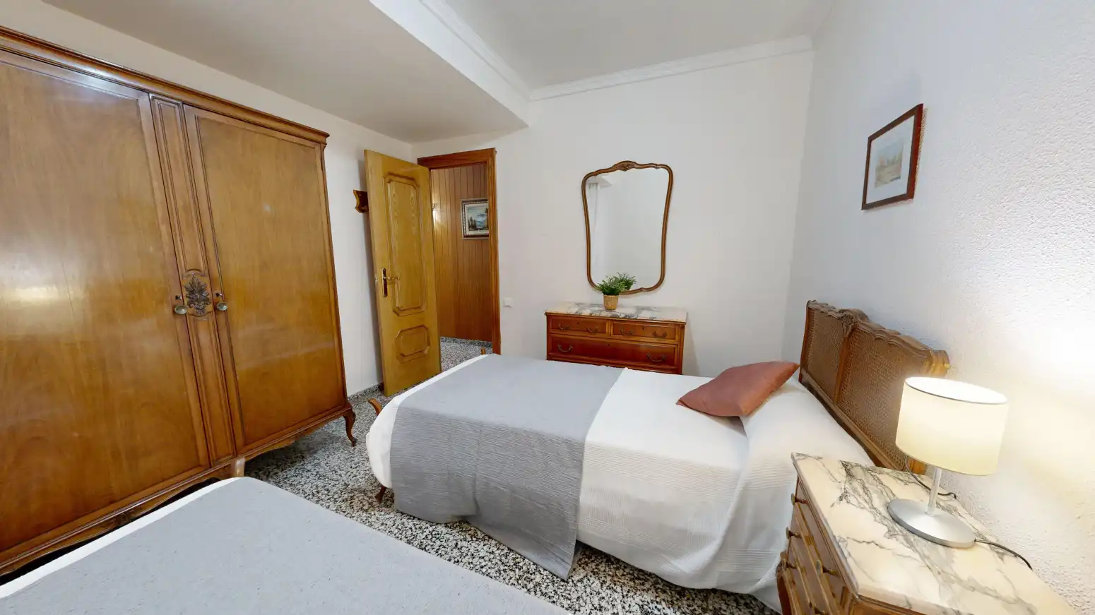 Habitación de Piso en venta en Valencia con Aire acondicionado y Balcón