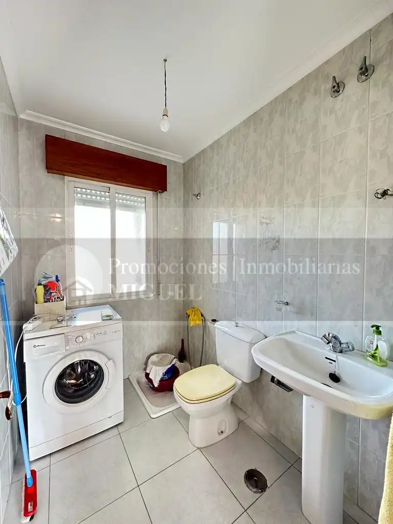 Baño de Piso en venta en Verín con Terraza