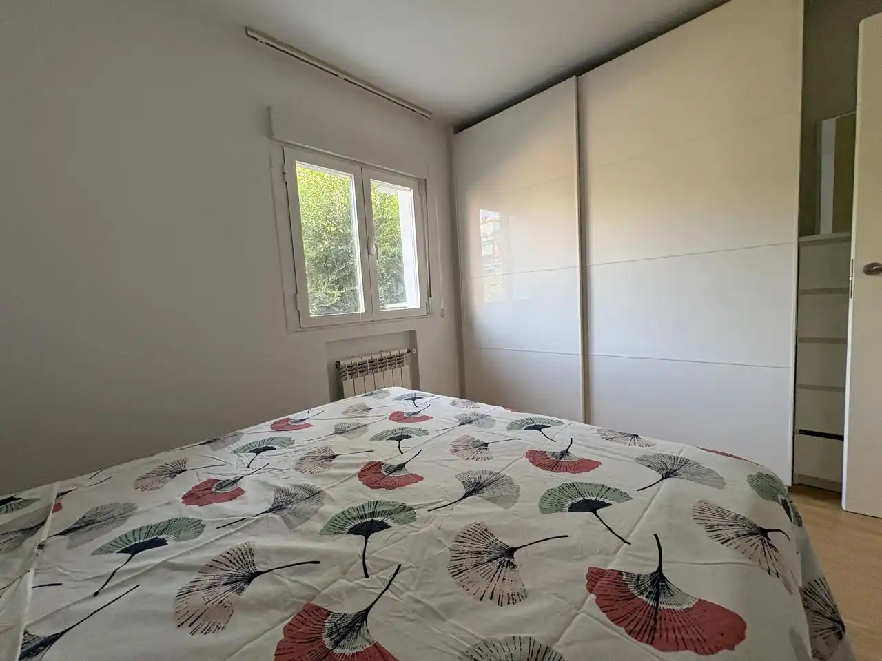 Bedroom of Flat for rent in Madrid  with Air Conditioner, Heating and Furnished