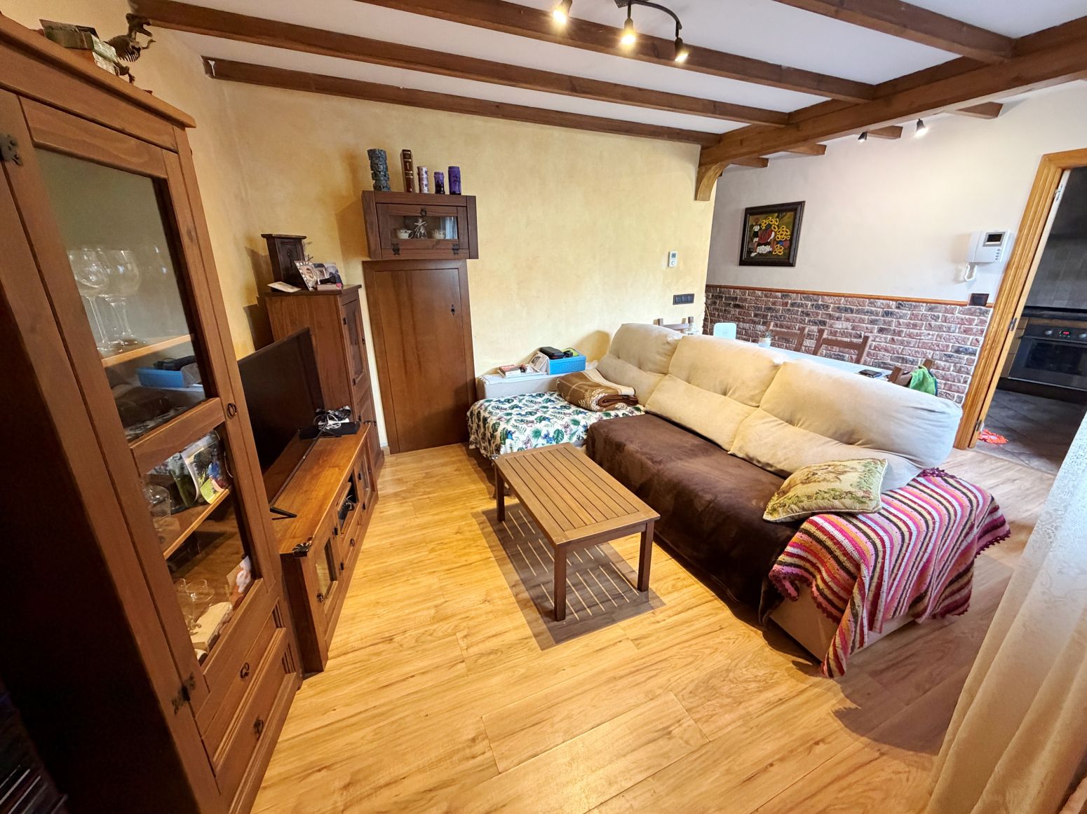 Wohnzimmer von Haus oder Chalet zum Verkauf in Avilés mit Heizung, Terrasse und Abstellraum