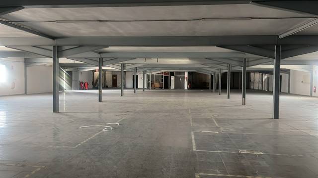 Nave industrial en Alquiler en Algorós - El Derramador