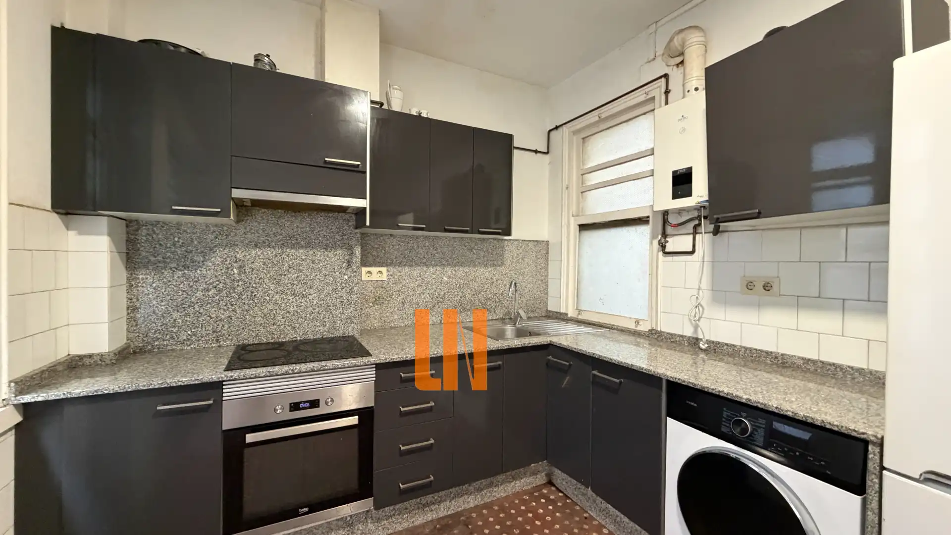 Cuina de Pis en venda en A Coruña Capital  amb Forn i Rentadora