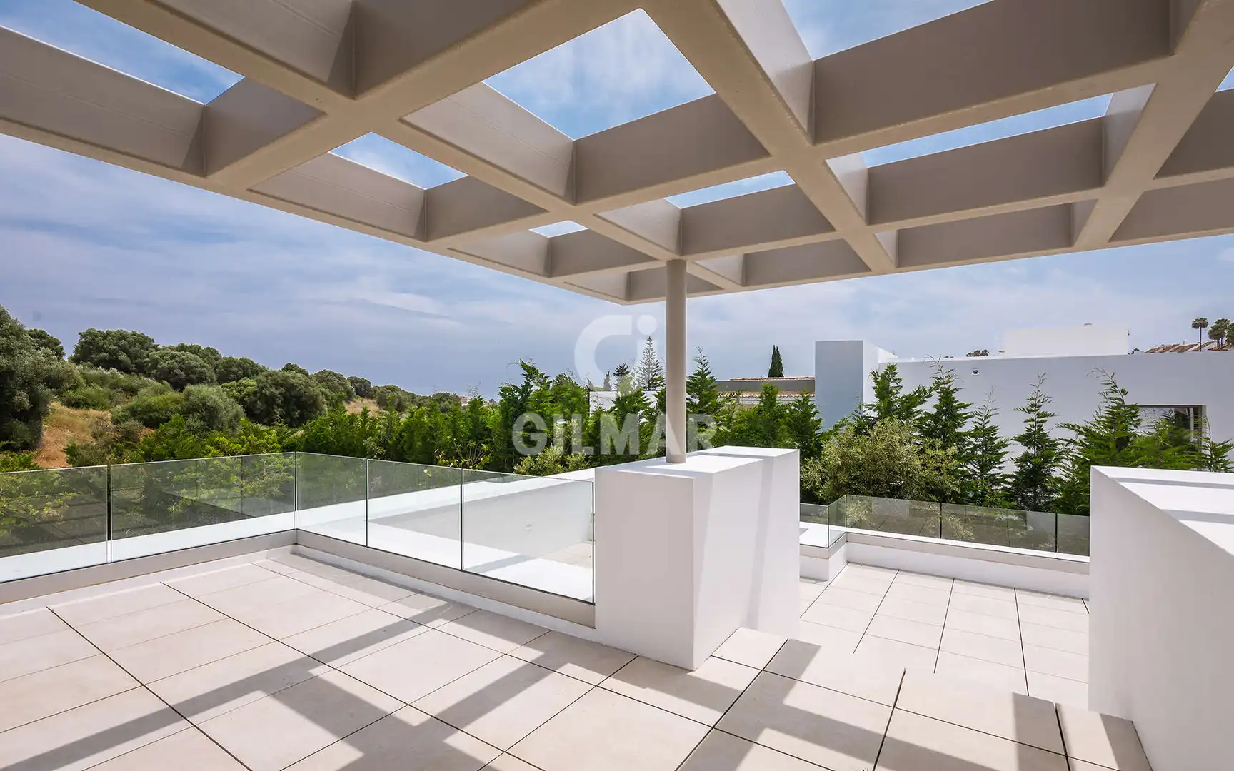 Terraza de Casa o chalet en venta en Estepona con Calefacción, Jardín privado y Piscina