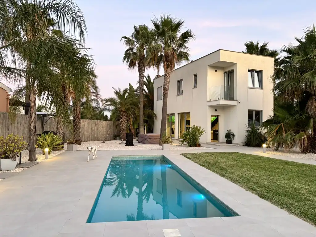 Piscina de Casa o chalet en venta en Alcúdia con Aire acondicionado, Calefacción y Jardín privado