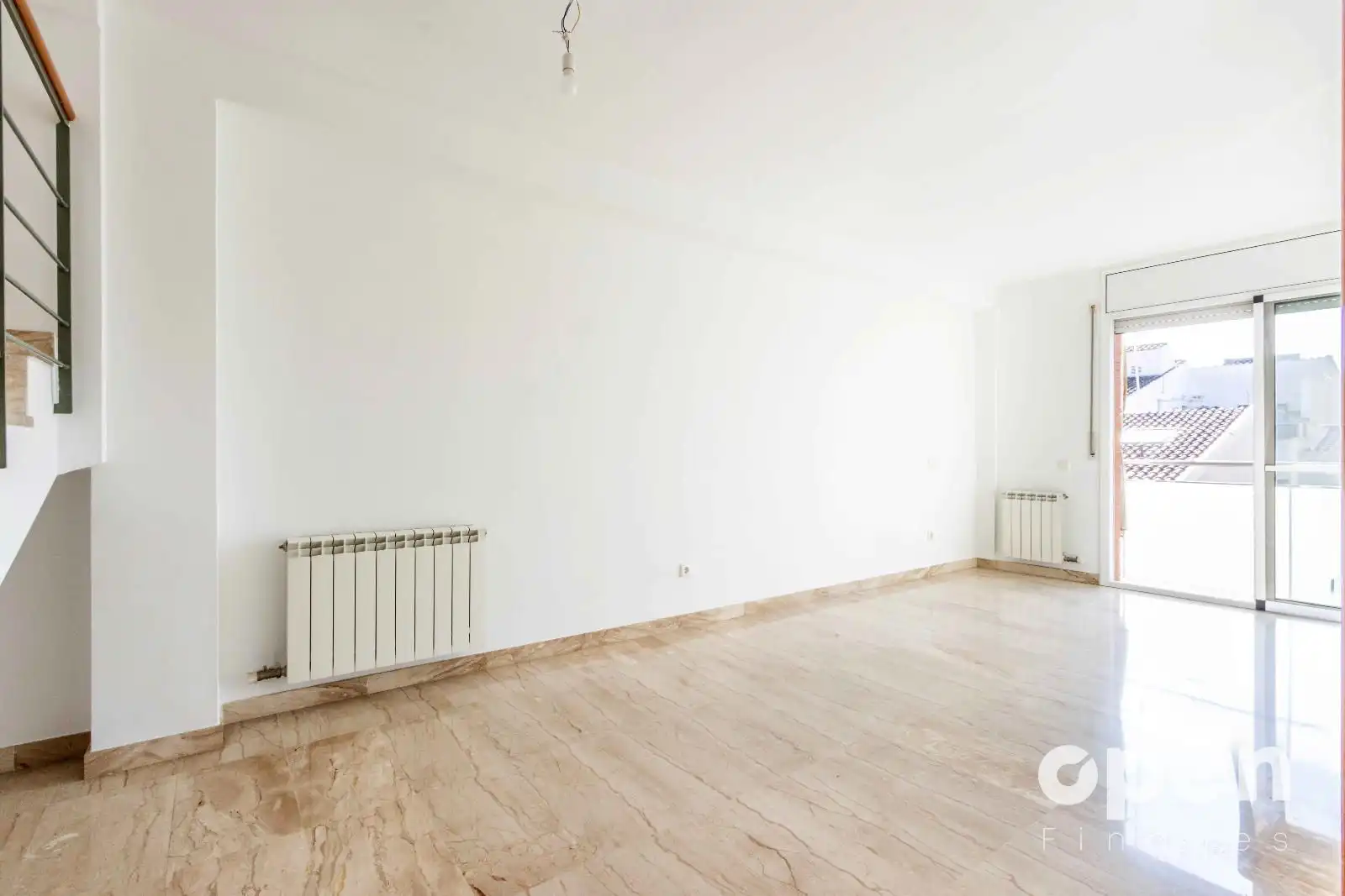 Sala d'estar de Dúplex en venda en Terrassa amb Calefacció, Terrassa i Forn