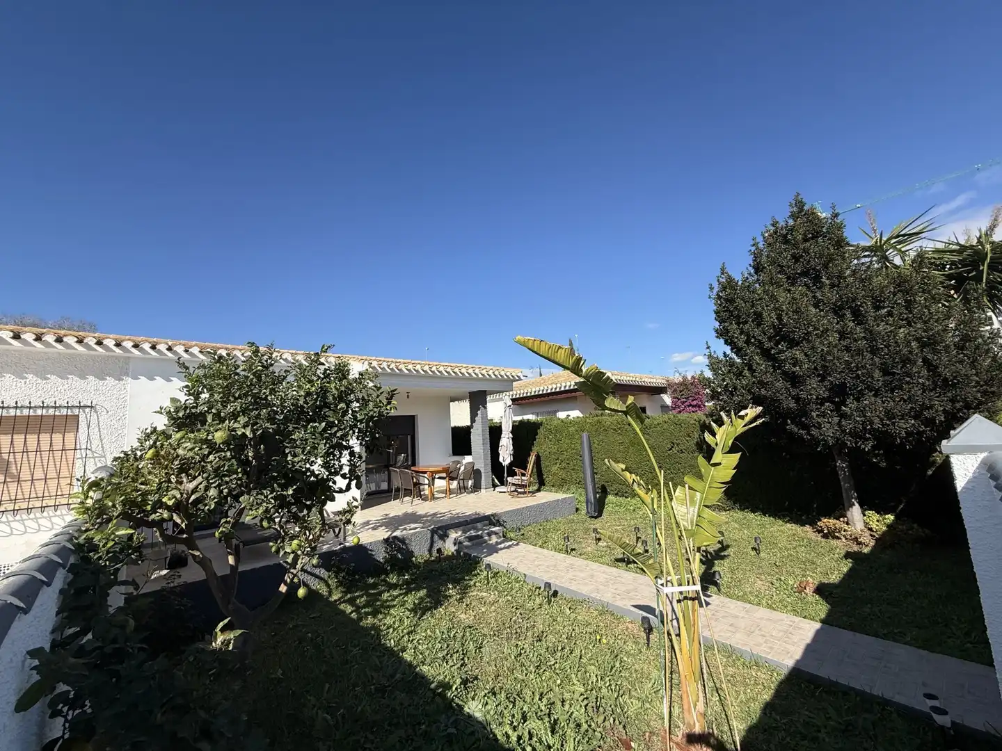 Casa con piscina en venta en Calle Salvador Rueda Cmor, imagen 5