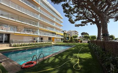 Piscina de Apartament en venda en Sant Vicenç de Montalt amb Calefacció, Parquet i Terrassa