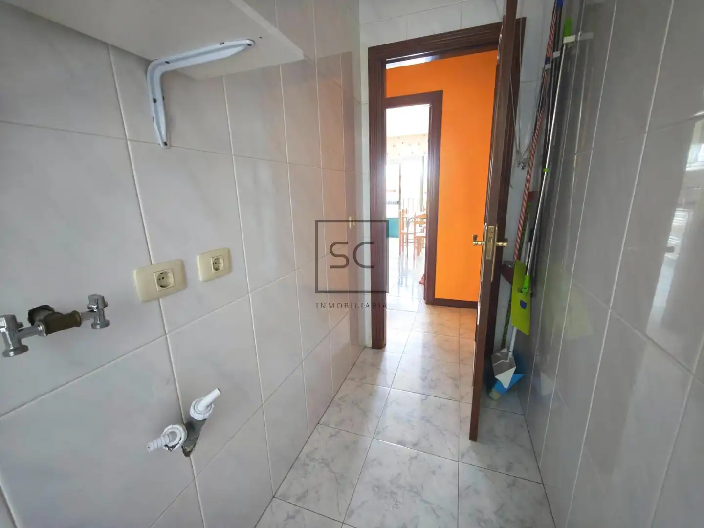 Piso en venta en Narón con Calefacción, Parquet y Trastero