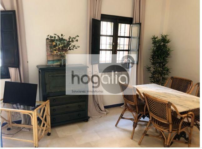 Dormitori de Planta baixa de lloguer en  Sevilla Capital amb Aire condicionat i Moblat