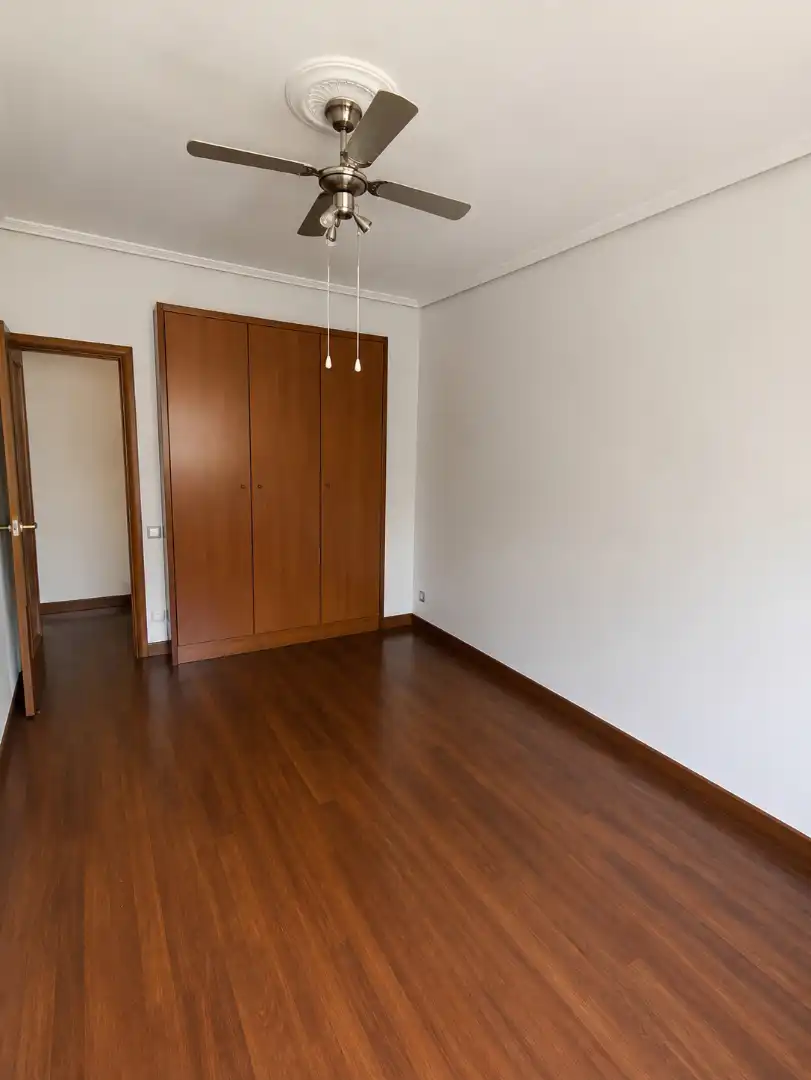 Habitación de Piso en venta en Cornellà de Llobregat