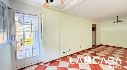 Foto 2 de Piso en venta en Plaza de Valdeserrano, El Arroyo - La Fuente, Fuenlabrada