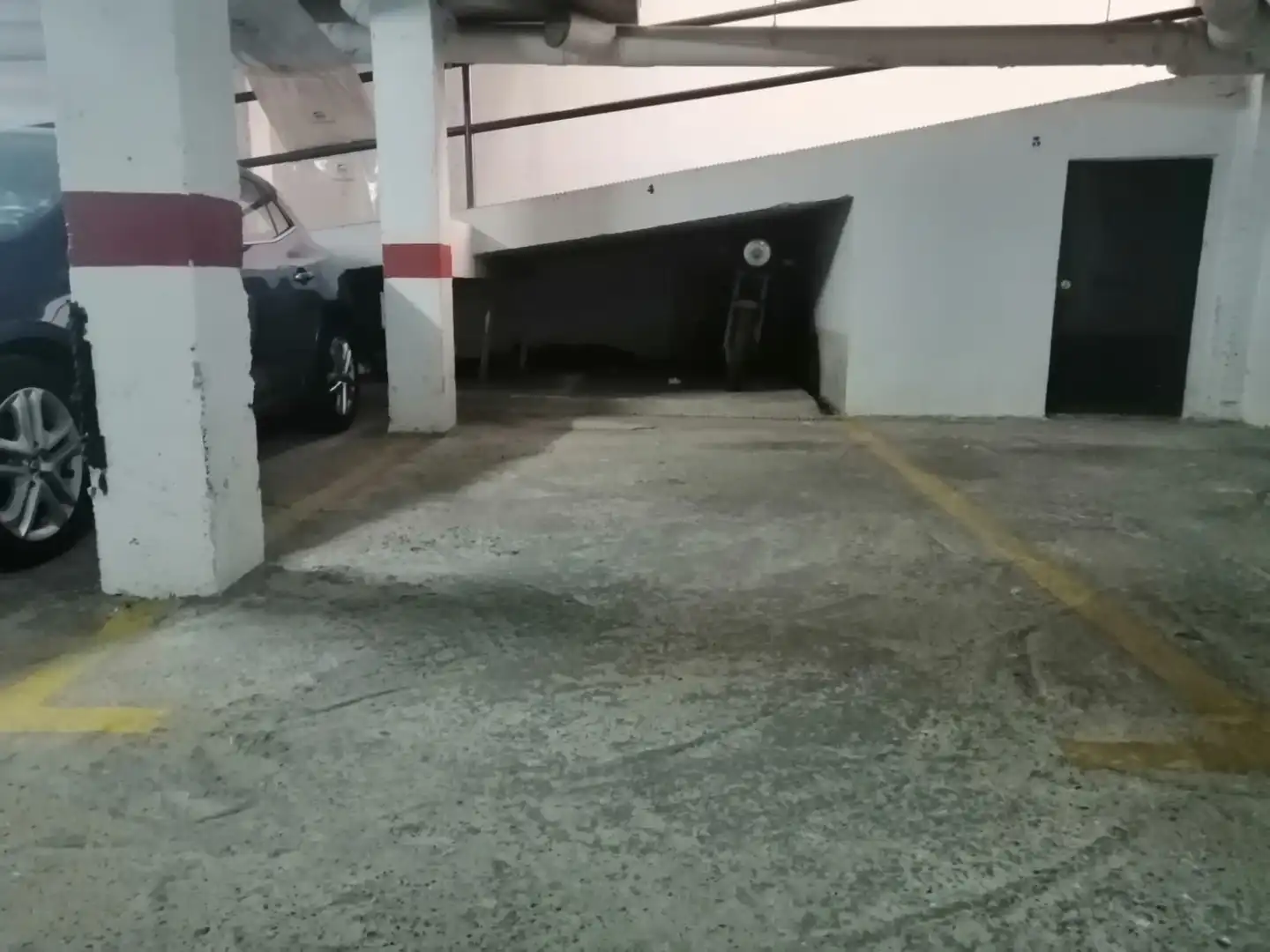 Parkplatz von Loft zur Miete in Sevilla mit Klimaanlage, Heizung und Terrasse