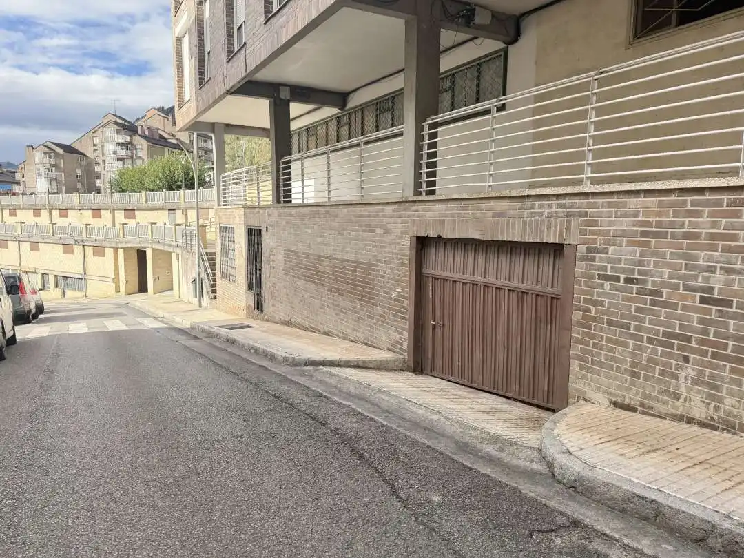Aparcamiento en venta en Kalamua Kalea
