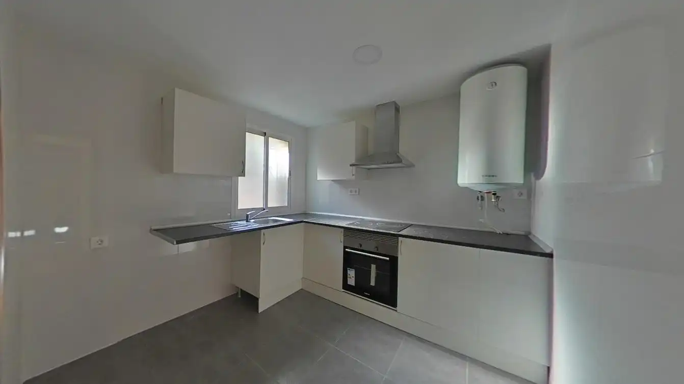 Kitchen of Flat for sale in Zaragoza  with Heating, Oven and Balcony