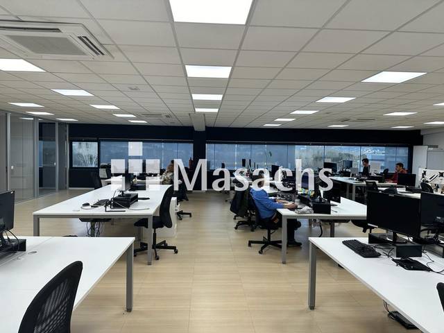 Oficina en Alquiler en Taialà - Germans Sabat