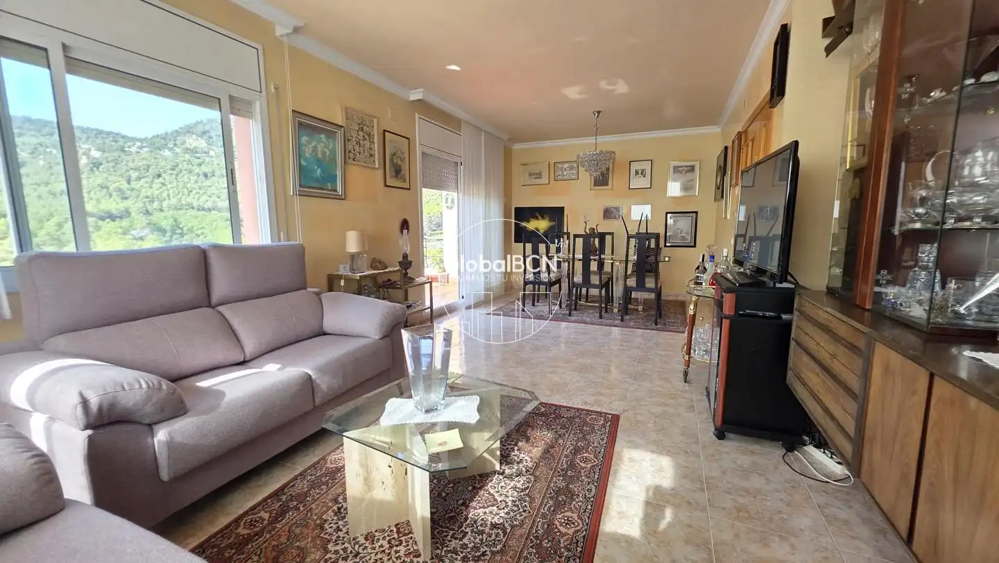 Casa a schiera con giardino in vendita a Avinguda dels Països Catalans, imagen 5