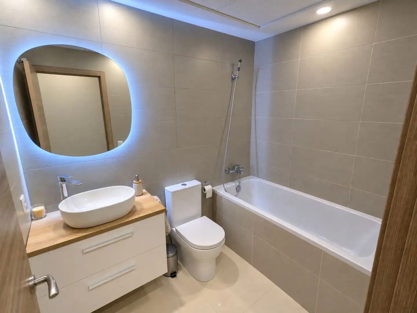 Bathroom of Flat for sale in Inca  with Air Conditioner, Terrace and Balcony