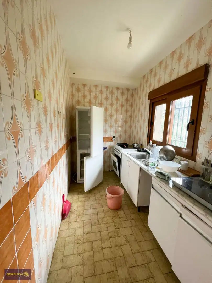 Cuina de Casa o xalet en venda en La Cabrera amb Jardí privat, Terrassa i Traster