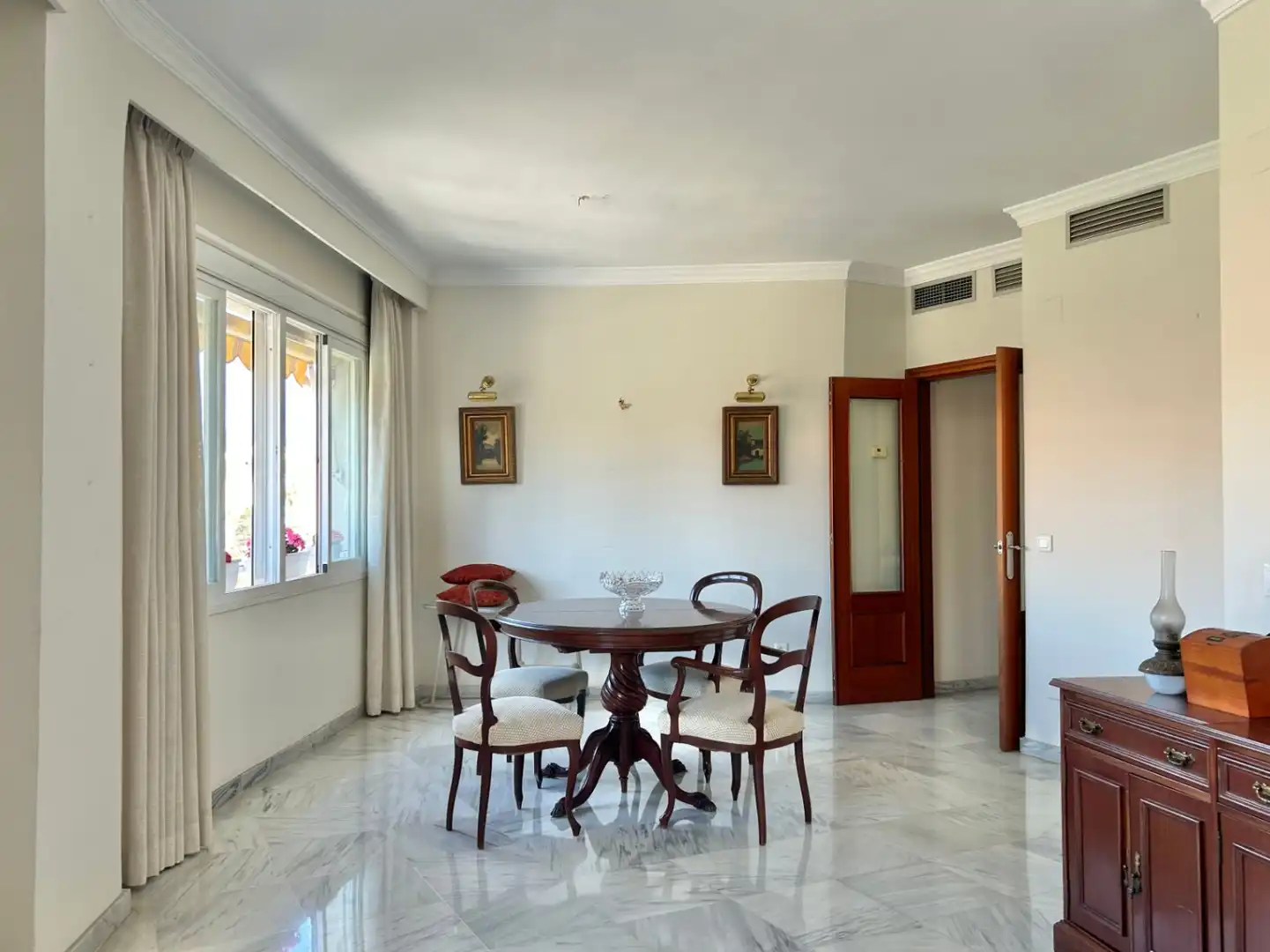 Menjador de Apartament en venda en Málaga amb Aire condicionat, Calefacció i Traster
