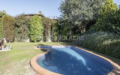 Swimming pool of House or chalet for sale in Bigues i Riells  with Air Conditioner, Terrace and Swimming Pool