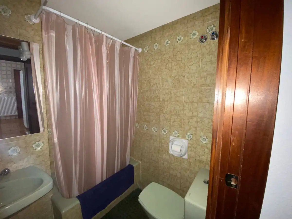Badezimmer von Wohnung zur Miete in Palencia mit Klimaanlage, Heizung und Möbliert