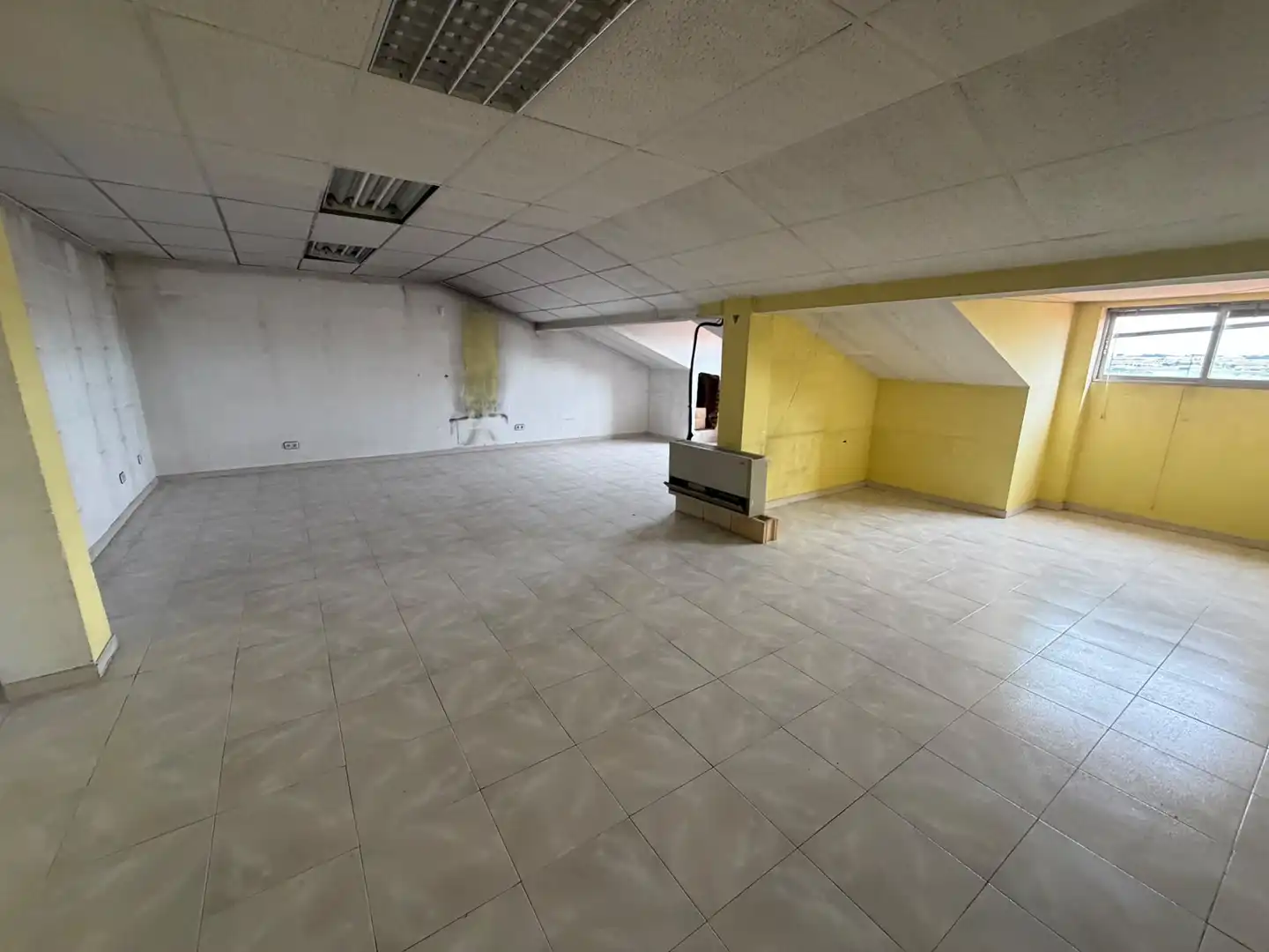 Office space with lift for sale in Calle San Atilano, imagen 9