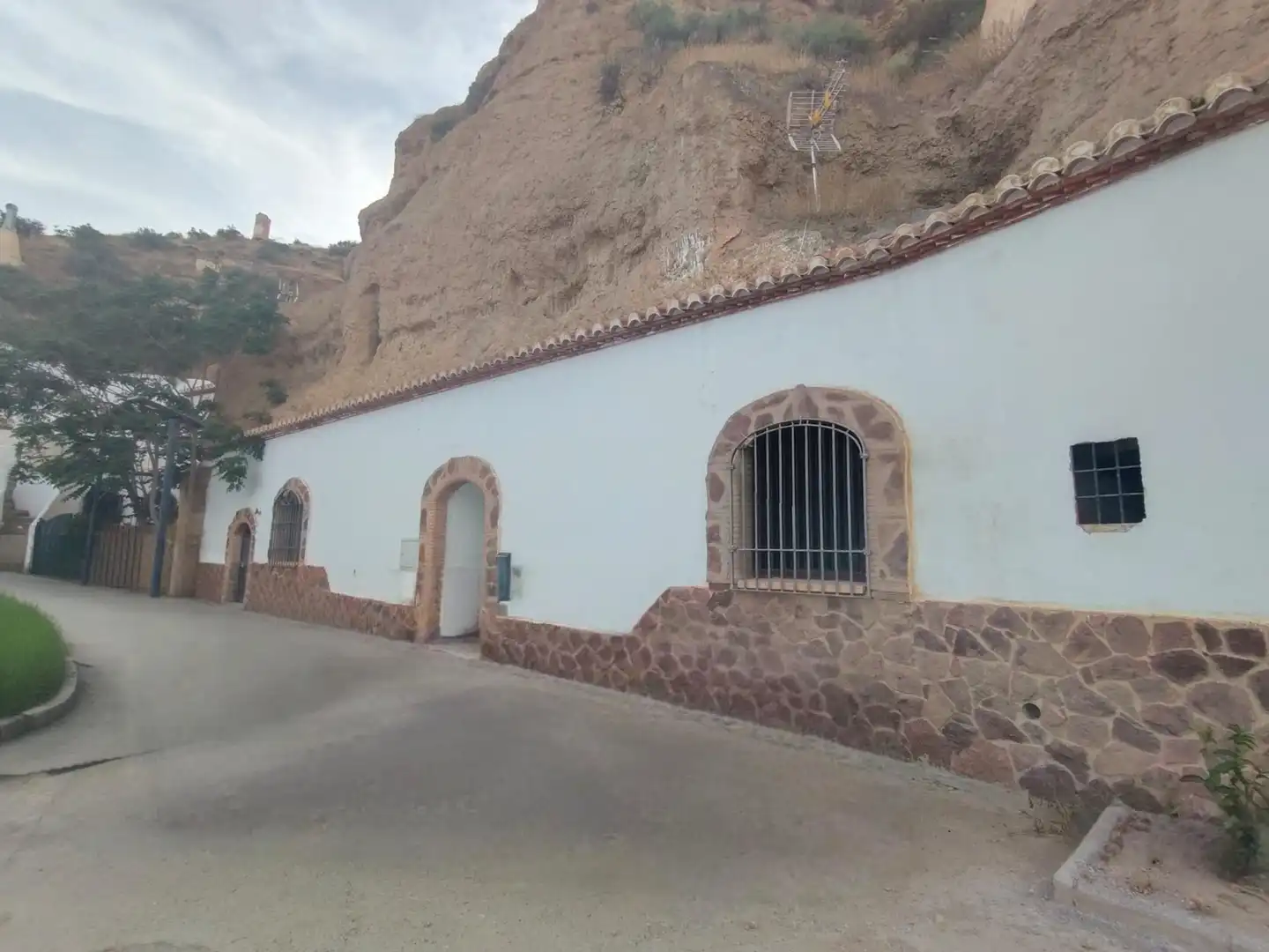 Vista exterior de Casa o chalet en venta en Marchal con Trastero, Amueblado y TV