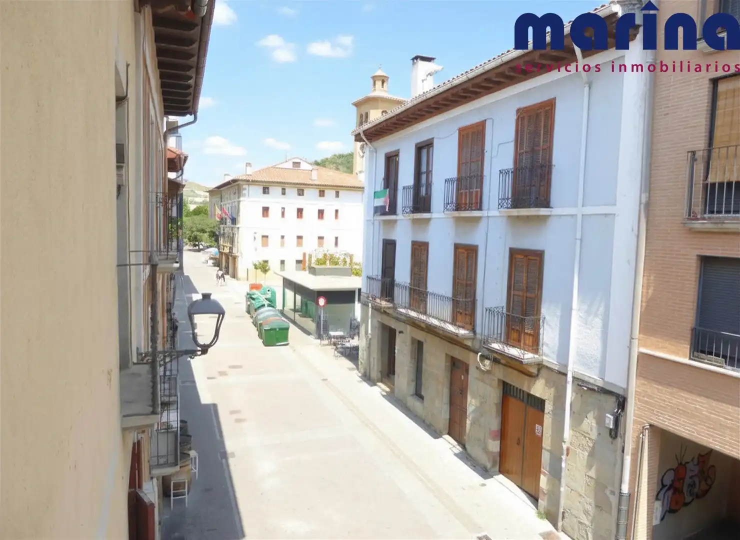 Vista exterior de Casa adosada en venda en Villava / Atarrabia