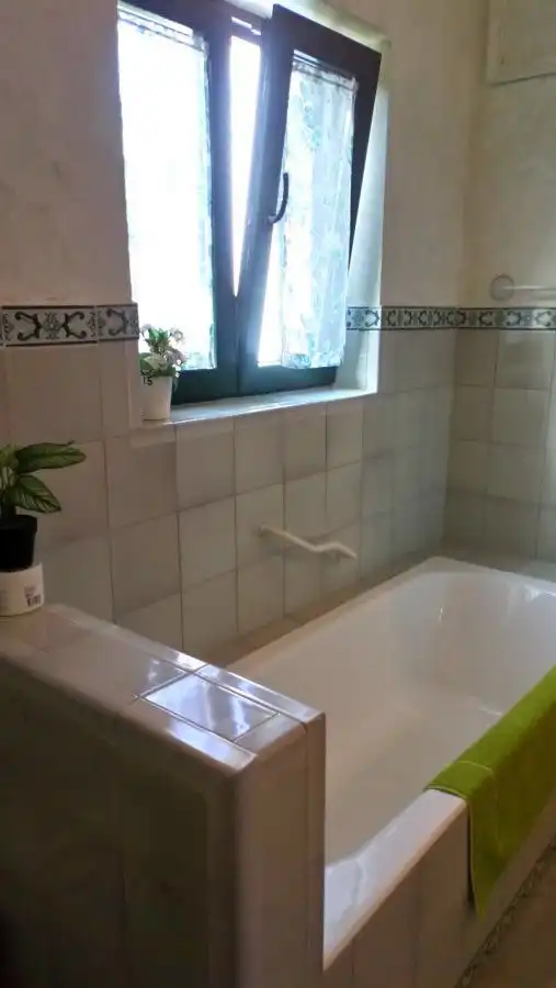 Bany de Casa o xalet de lloguer en Sotogrande amb Aire condicionat, Calefacció i Jardí privat