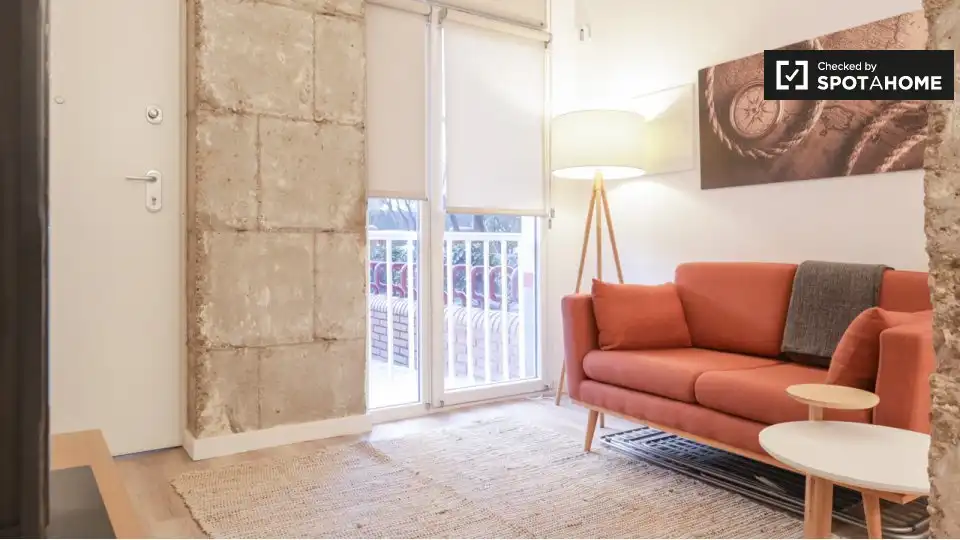 Living room of Flat for rent in Madrid  with Air Conditioner, Heating and Furnished
