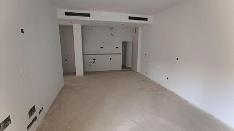 Foto 4 de Piso en venta en Antoni Tàpies, Dosrius poble, Barcelona