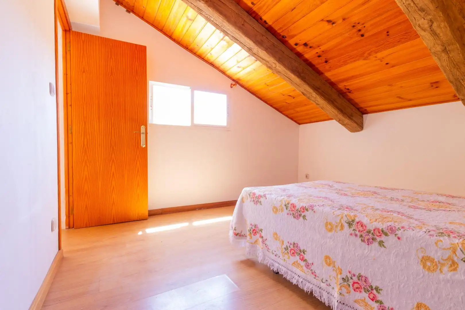 Dormitori de Casa o xalet en venda en Águilas amb Jardí privat, Terrassa i Traster