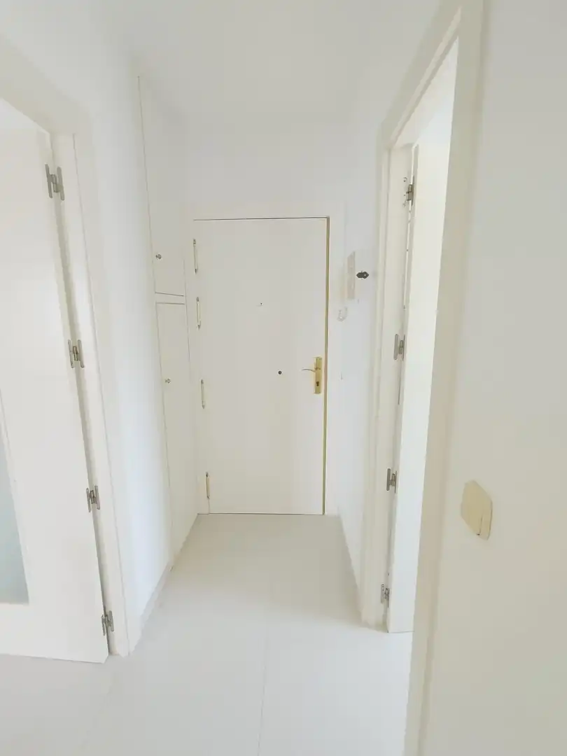 Apartamento de alquiler en Torrenueva Costa con Jardín privado, Terraza y Amueblado