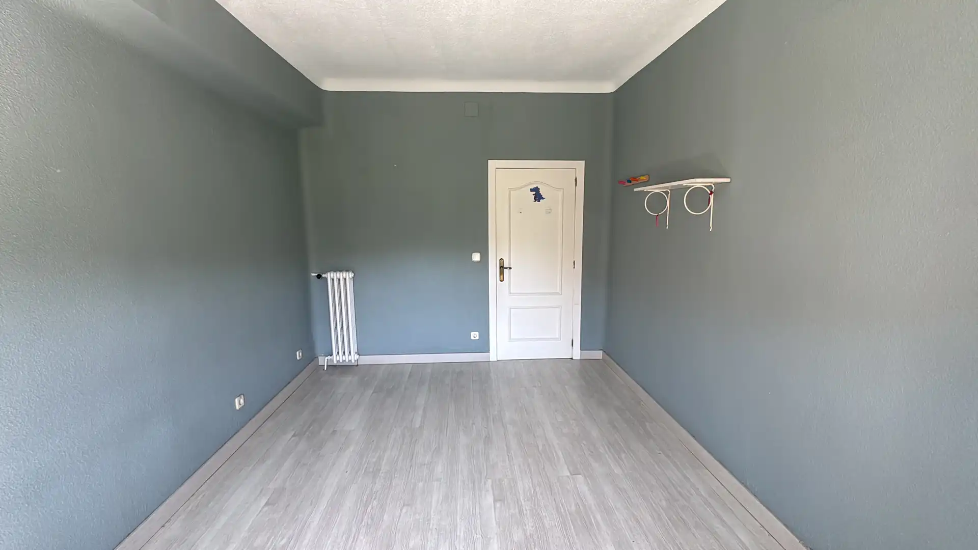 Habitación de Piso en venta en Madrid con Calefacción y Terraza