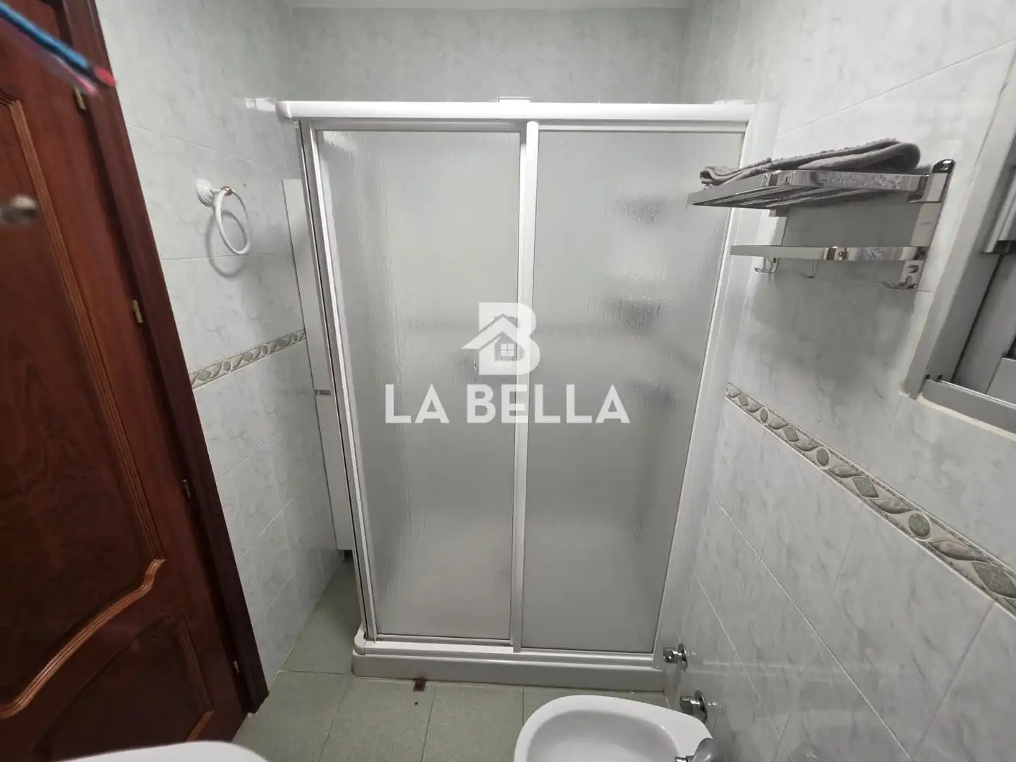 Baño de Piso en venta en Sevilla con Aire acondicionado, Amueblado y Balcón