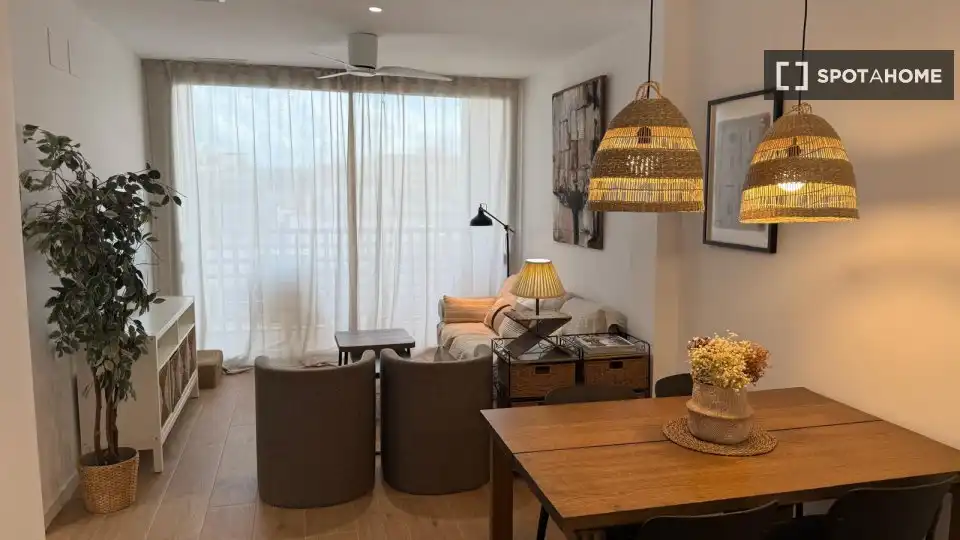 Sala de estar de Piso de alquiler en Paterna con Aire acondicionado, Calefacción y Amueblado