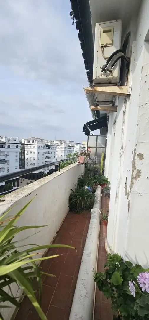 Balcony of Flat for sale in Sevilla  with Air Conditioner and Terrace