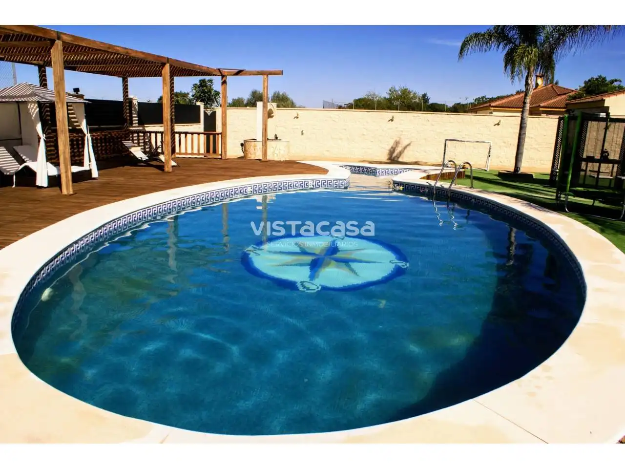 Piscina de Casa o chalet en venta en Carmona con Aire acondicionado, Calefacción y Jardín privado