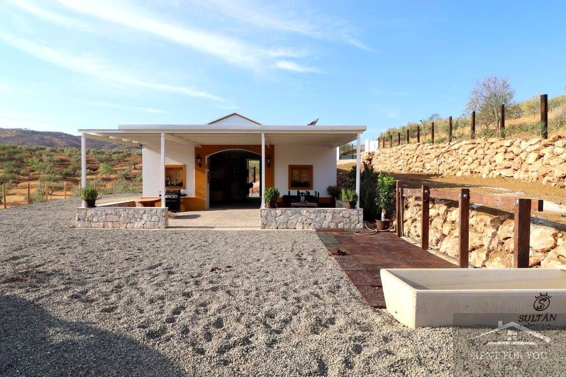 Vista exterior de Finca rústica de lloguer en Guaro amb Terrassa i Moblat
