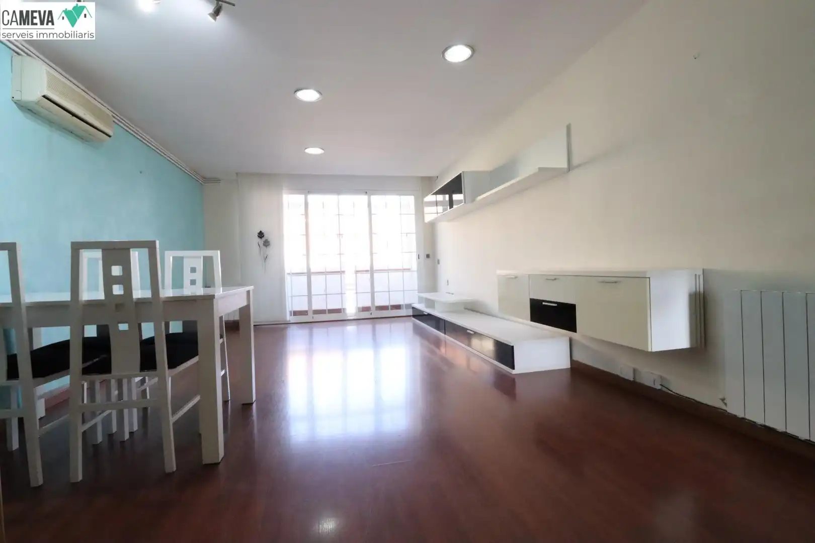 Sala d'estar de Dúplex en venda en Sabadell amb Aire condicionat, Calefacció i Parquet