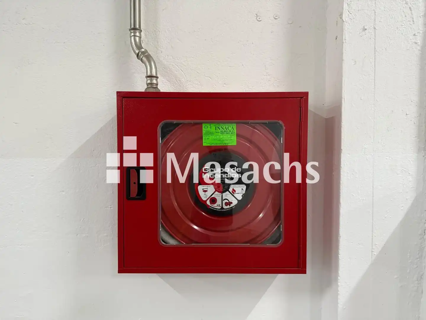 Außenansicht von Fabrikhallen zur Miete in Sant Boi de Llobregat mit Alarm