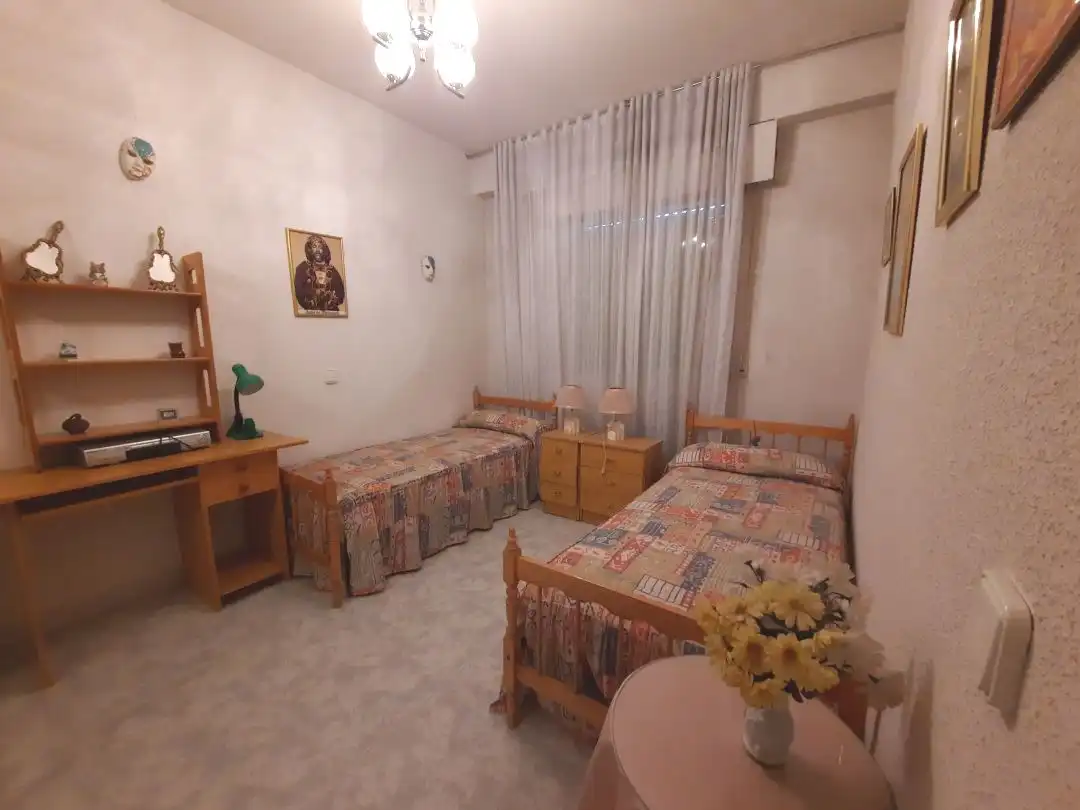 Casa adosada en venta en Hormigos