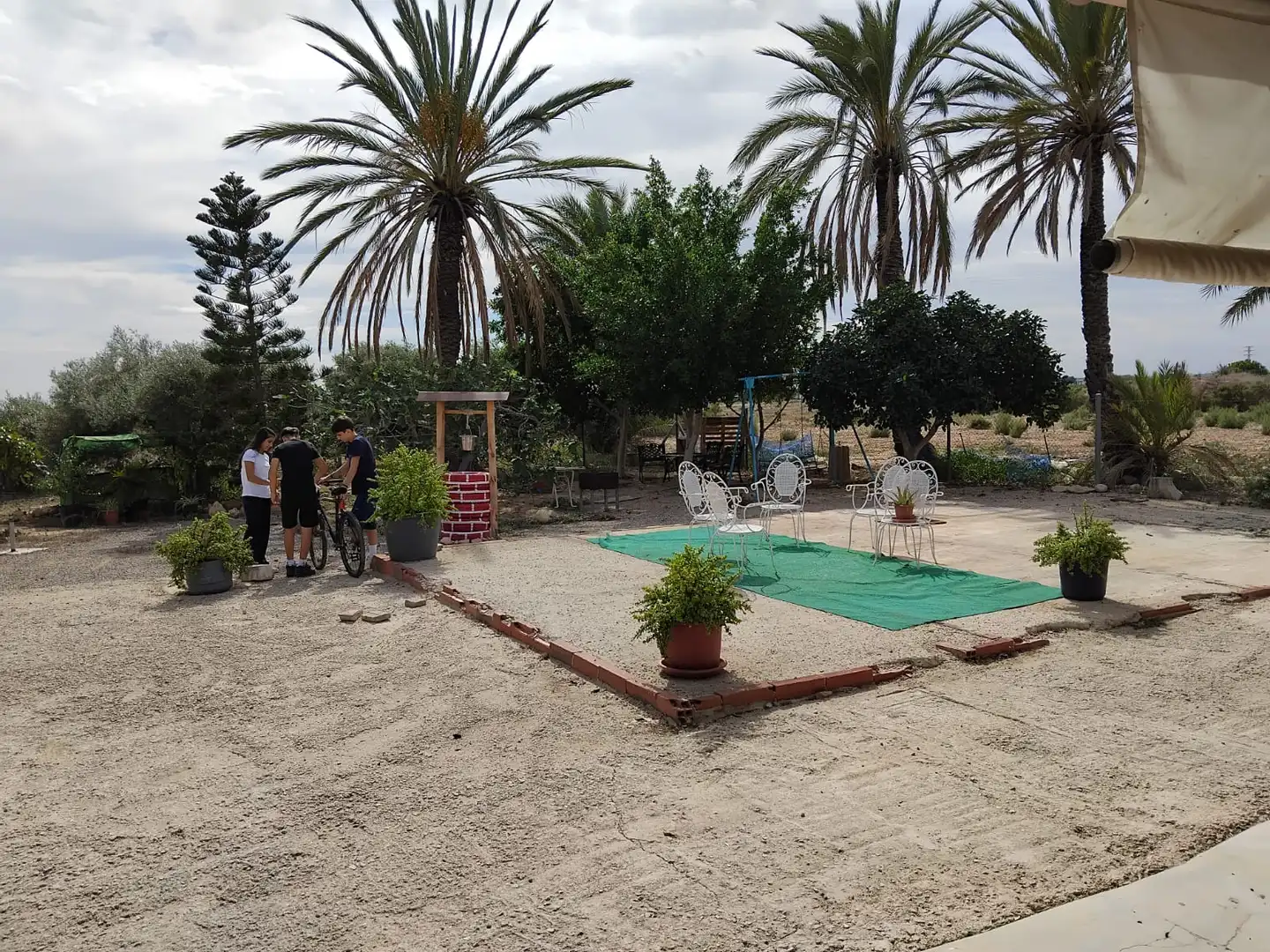 Casa con jardín en venta en Camí del Cementeri 2003A, imagen 3