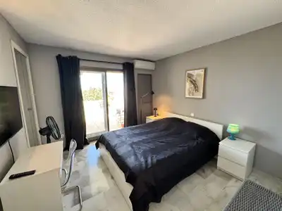 Schlafzimmer von Dachboden zum Verkauf in Mijas mit Klimaanlage, Heizung und Terrasse