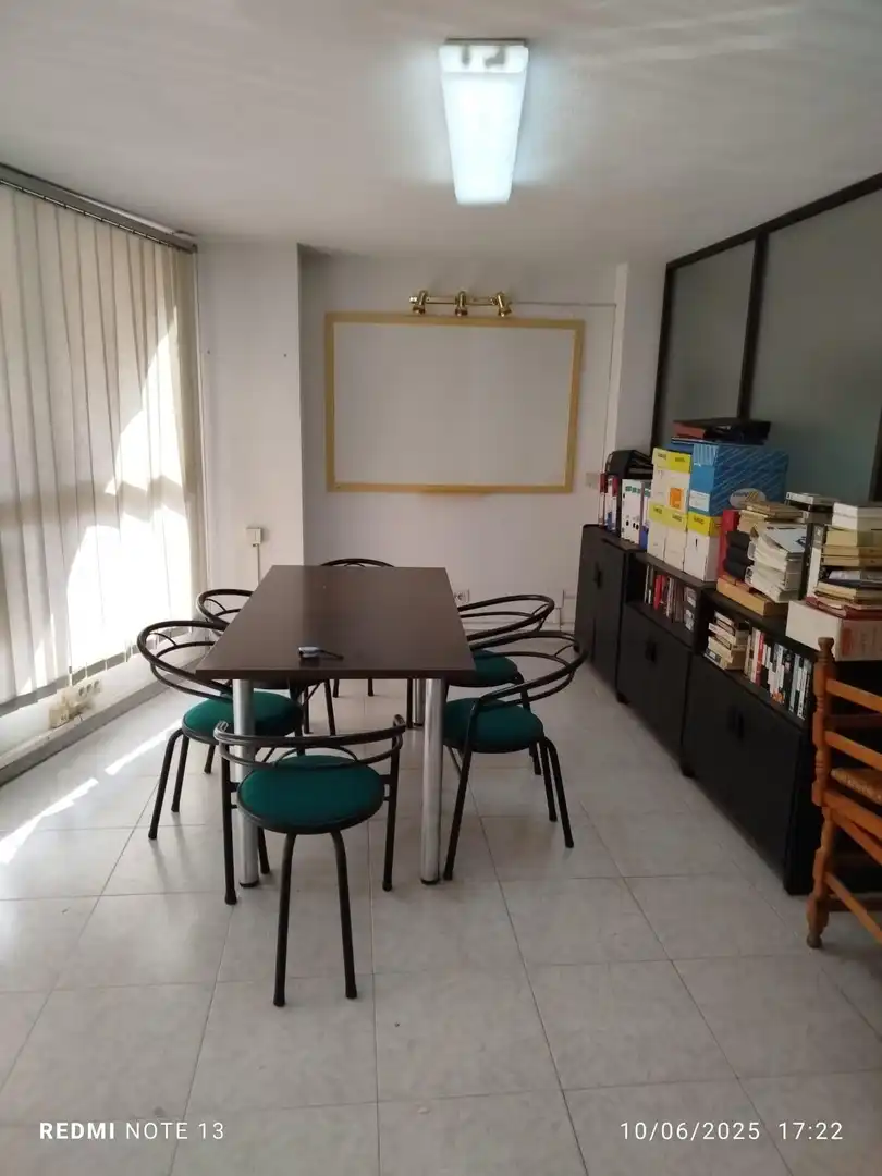 Bureau à vendre à Piscinas