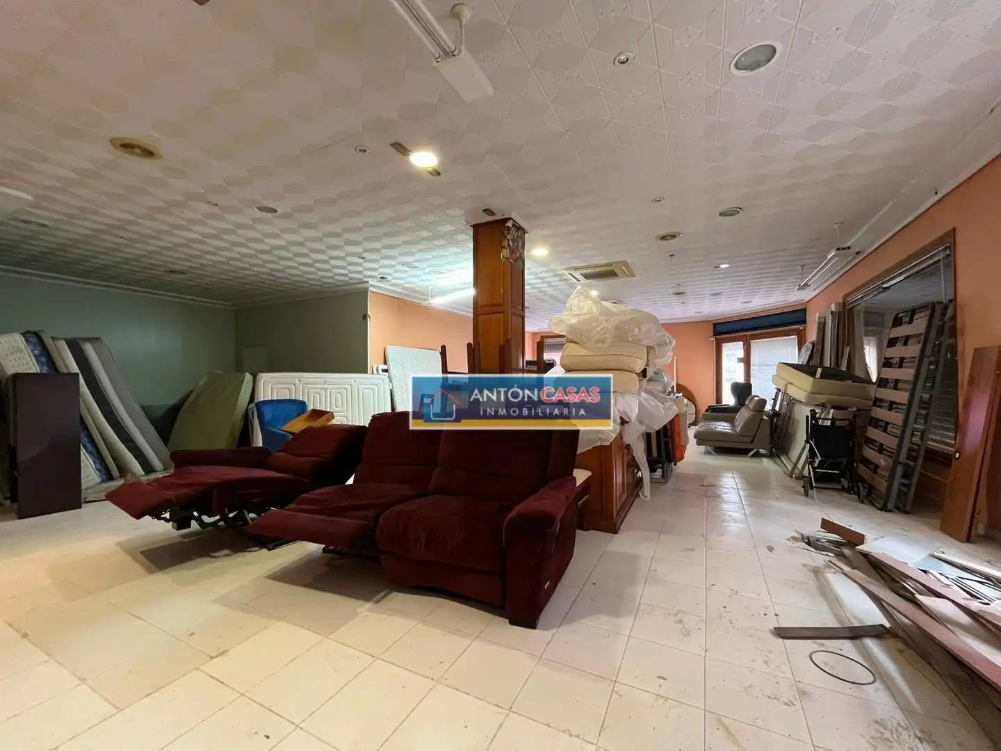 Local comercial en venda a Novelda, imagen 2